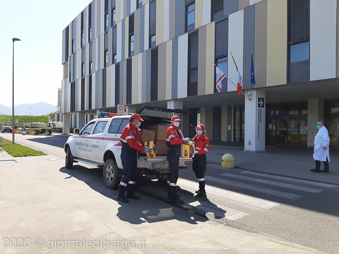 Uova di Pasqua e colombe al personale degli ospedali di Lucca, Valle del Serchio e Versilia 